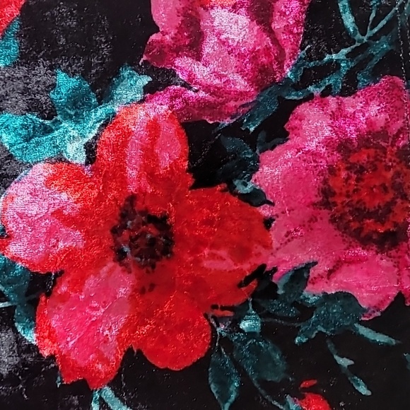 Madden Floral Velvet Crop Top Size XS Long Sleeve Rhinestone Sweetheart Coquette - Picture 9 of 12